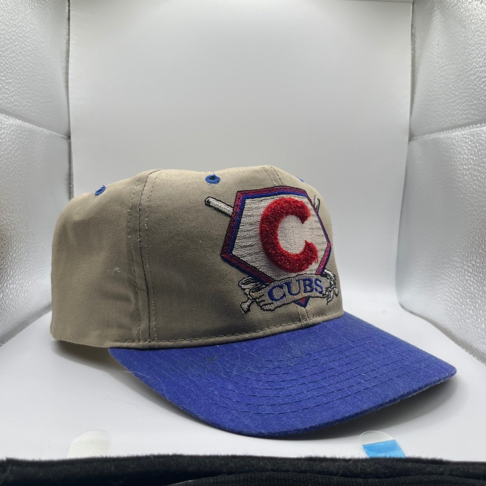 Starter Snapback Hat Mens OSFA Tan Blue Chicago Cubs Vintage Paisley Brim MLB